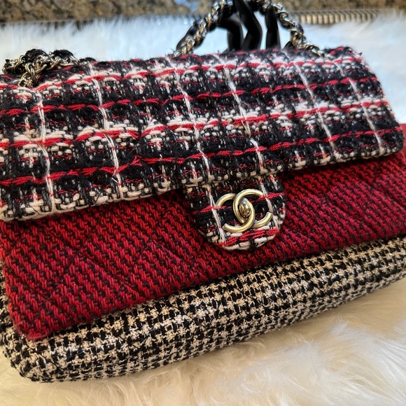 Chanel tweed red and black two flap bag - Picture 1 of 15